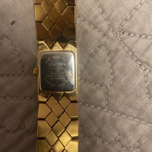 solid nugget watch 14k gold with diamonds on side